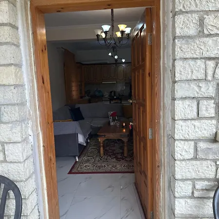 شقة Traditional Stone House With A View Of The River And The Mountain Tepelene